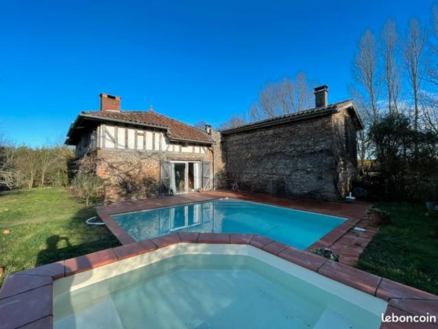 Maison 16 pièces 297 m²