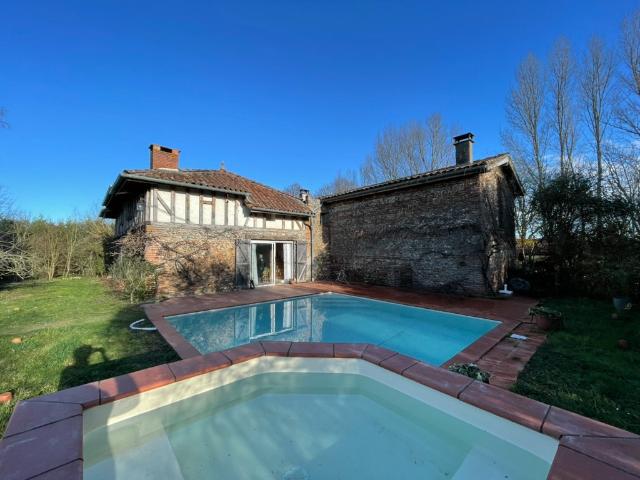 Maison 16 pièces 297 m²