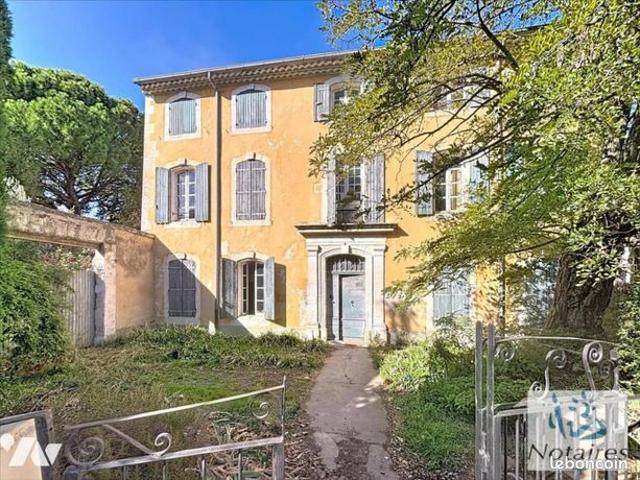 Maison 16 pièces 344 m²