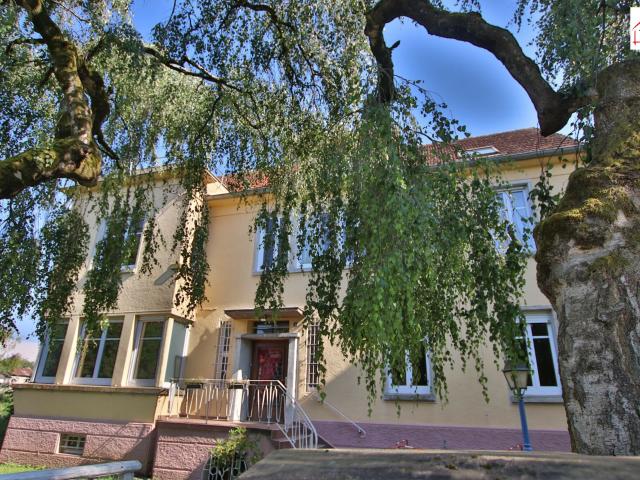 Maison 16 pièces 352 m²