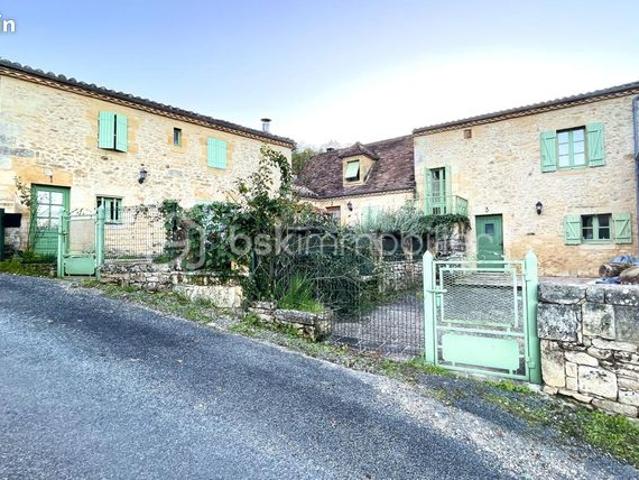 Maison 16 pièces 304 m²