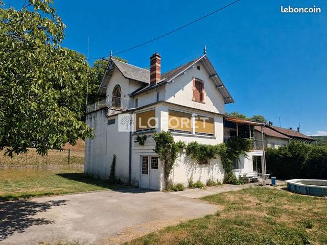 Maison 16 pièces 306 m²