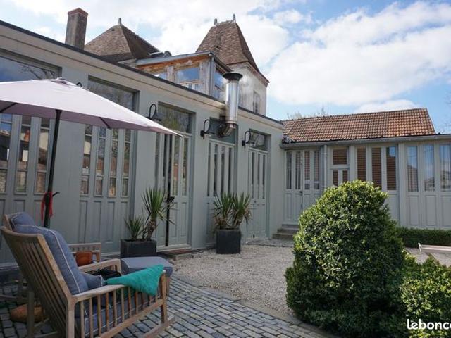 Maison 16 pièces 320 m²