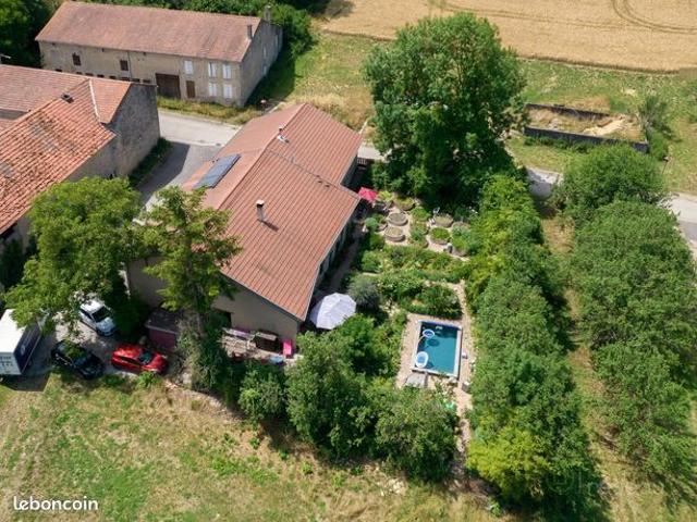 Maison 16 pièces 440 m²