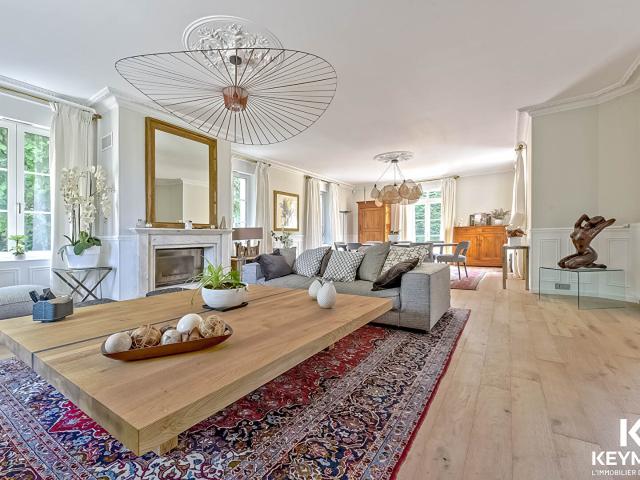 Maison 16 pièces 450 m²