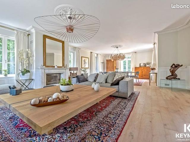 Maison 16 pièces 450 m²