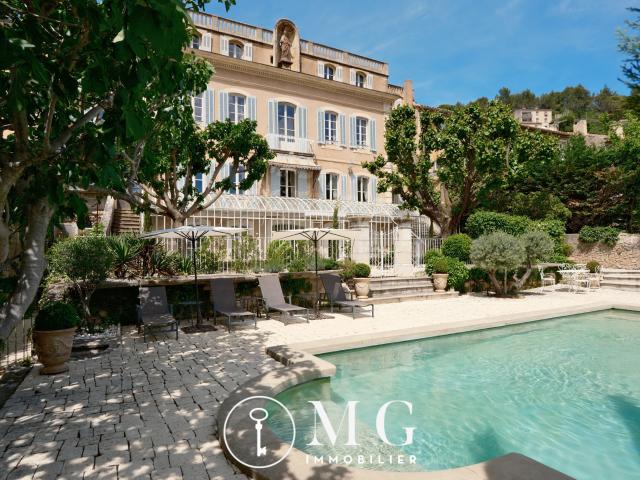 Maison 16 pièces 480 m²