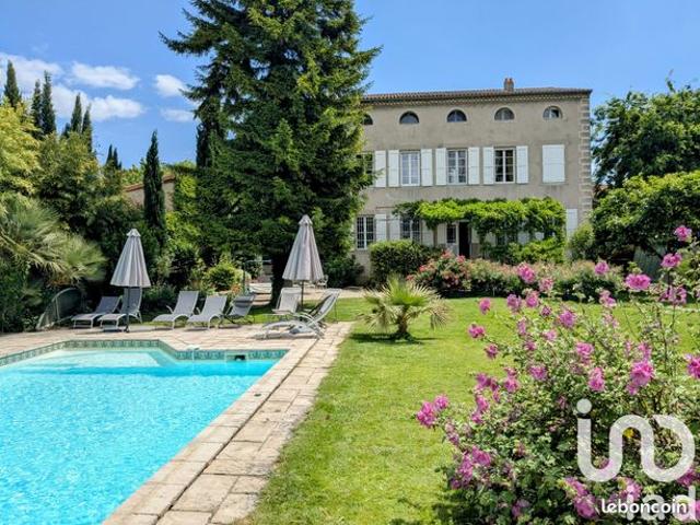 Maison 16 pièces 484 m²