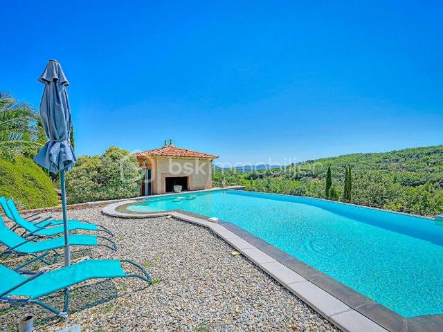 Maison 16 pièces 490 m²
