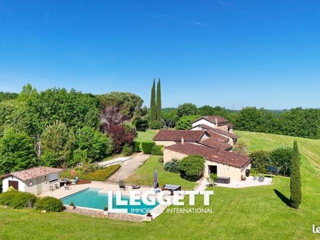 Maison 16 pièces 412 m²