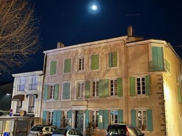 Maison 16 pièces 416 m²