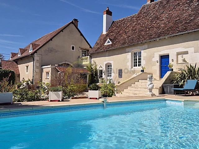 Maison 16 pièces 438 m²