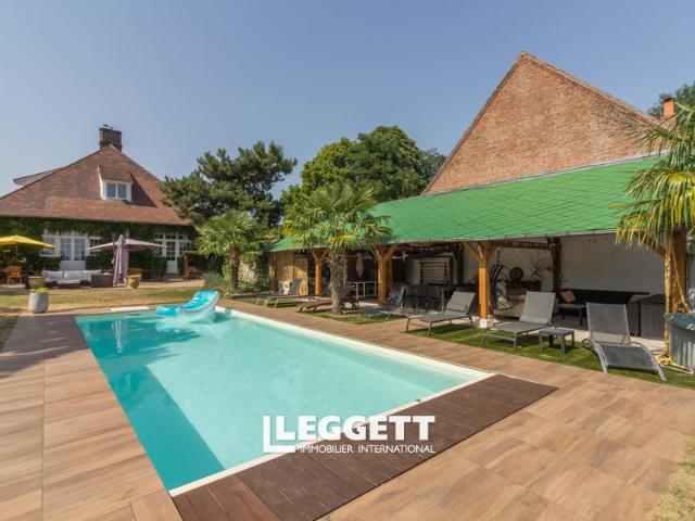 Maison 16 pièces 595 m²