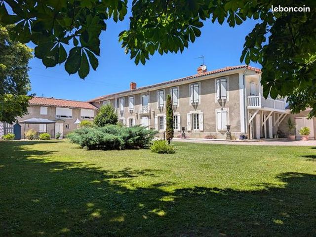 Maison 16 pièces 503 m²