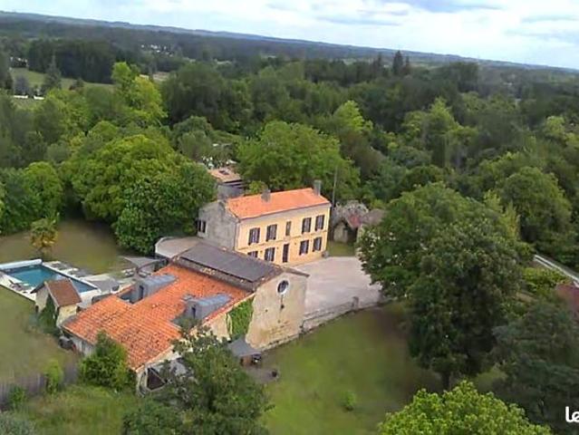 Maison 16 pièces 500 m²