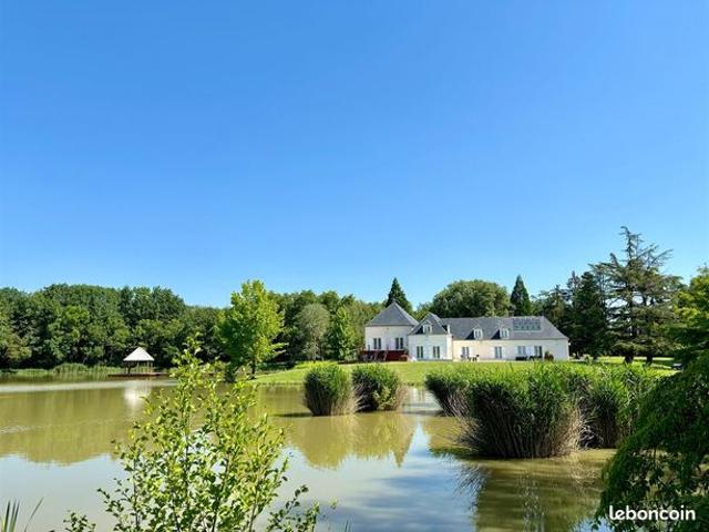Maison 16 pièces 640 m²