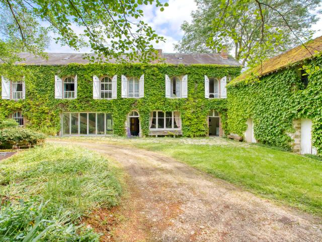 Maison 16 pièces 652 m²