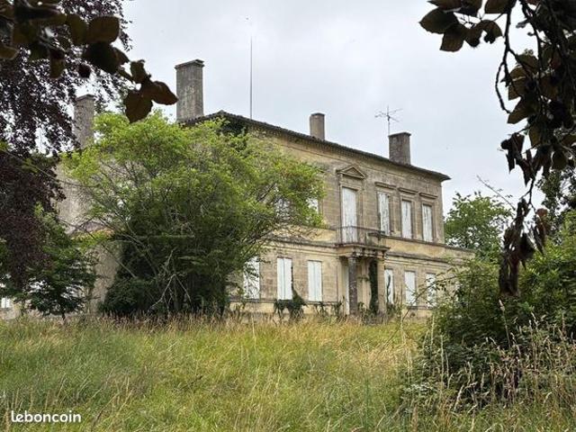Maison 16 pièces 630 m²