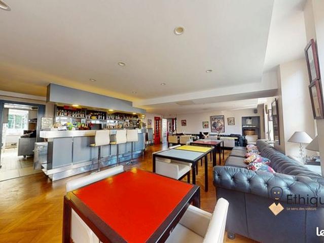 Maison 16 pièces 980 m²