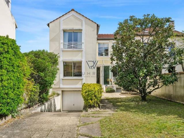 Maison 176 m2 Courbevoie