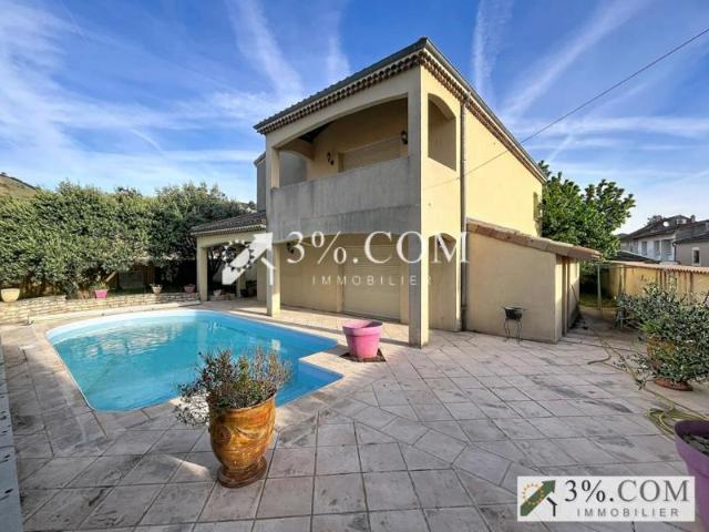 Maison 178 m2 habitables avec garage et piscine