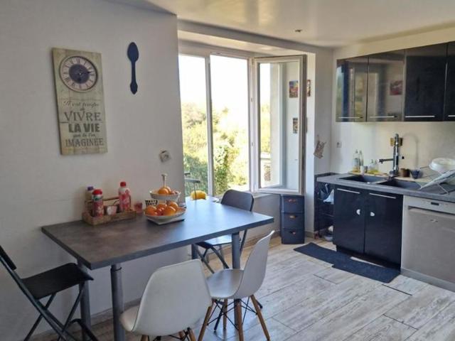 Maison 179m² avec grande terrasse, annexe 90m² et terrain