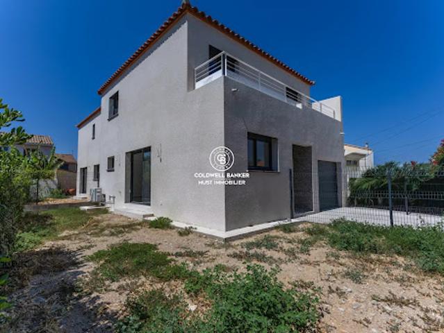 Maison contemporaine avec jardin