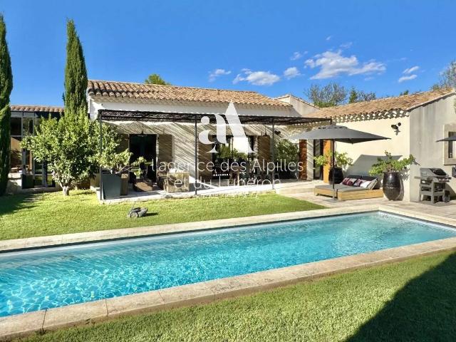 Maison 170 m2 Eygalières