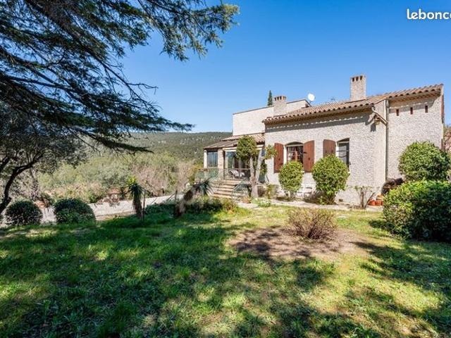 Maison 5 pièces 170 m²