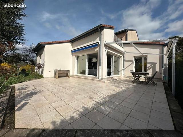 Maison 170,7 m² 7 pièces