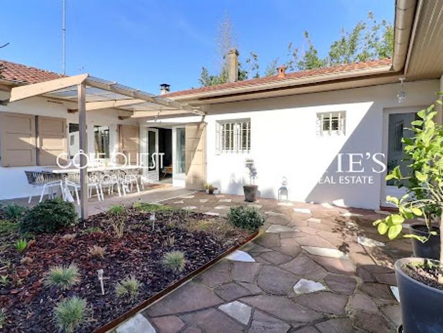 Maison avec jardin et terrasse