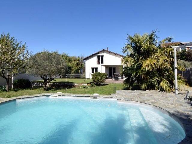 Maison 172 m2 Villette d'Anthon