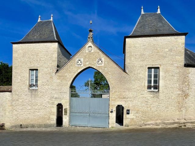 Maison 17 pièces 247 m²