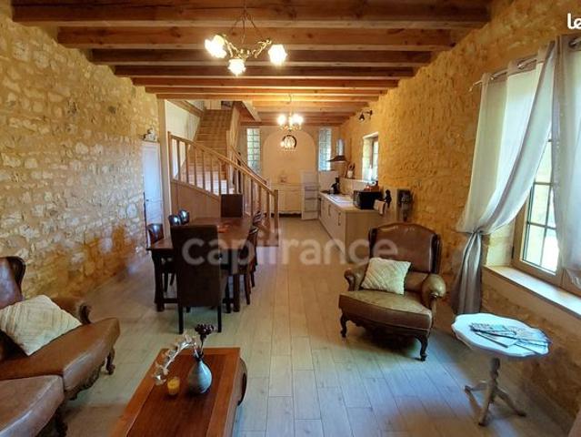 Maison 17 pièces 363 m²