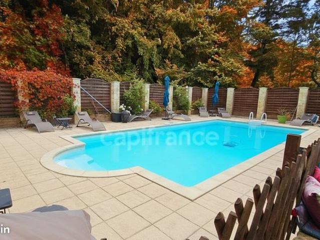Maison 17 pièces 363 m²