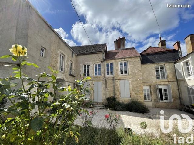 Maison 17 pièces 360 m²