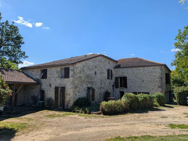 Maison 17 pièces 380 m²