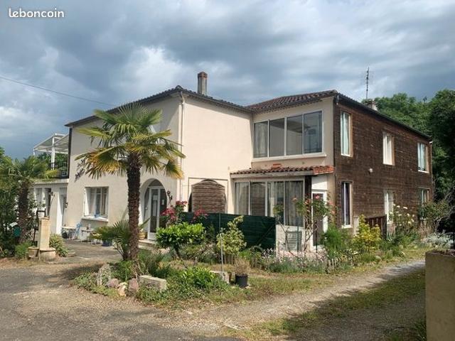 Maison 17 pièces 390 m²