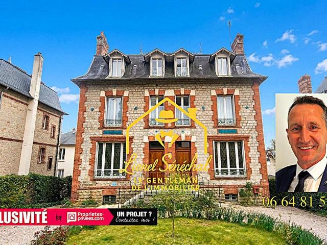 Maison 17 pièces 300 m²
