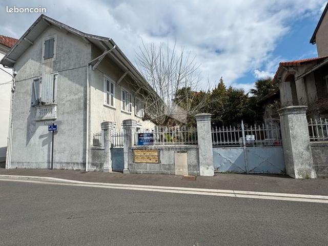 Maison 17 pièces 310 m²