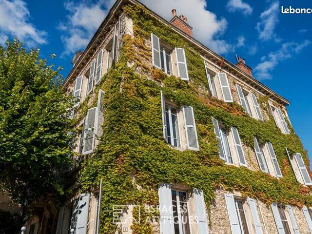Maison 17 pièces 483 m²