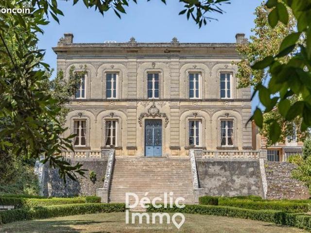 Maison 17 pièces 484 m²