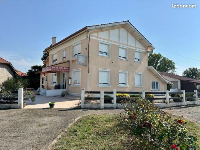 Maison 17 pièces 400 m²