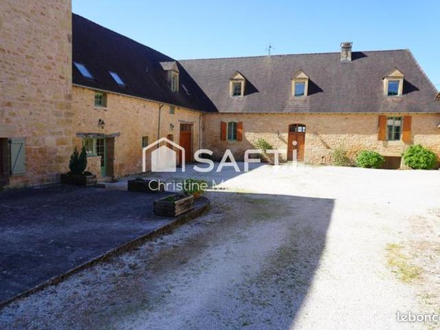 Maison 17 pièces 560 m²