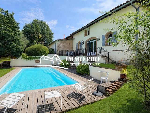 Maison 17 pièces 584 m²