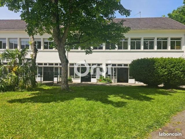 Maison 17 pièces 800 m²