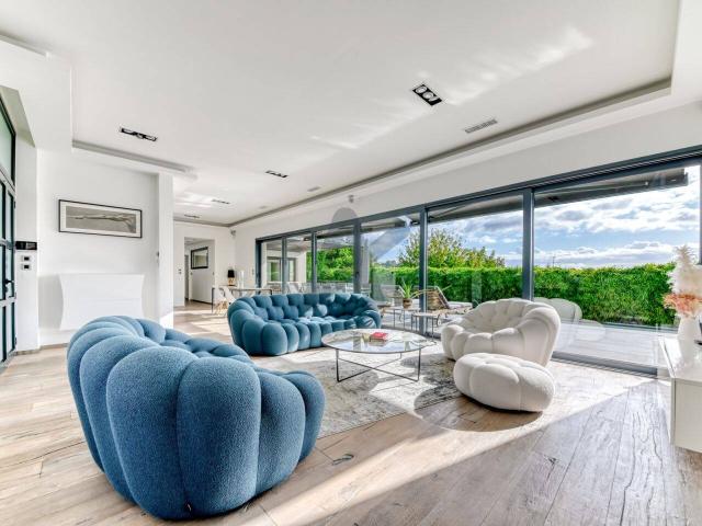 Maison 185 m2 St Cyr Au Mont d Or