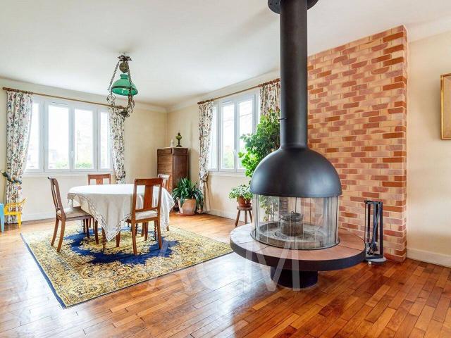 Maison 180 m2 Le Mesnil le Roi