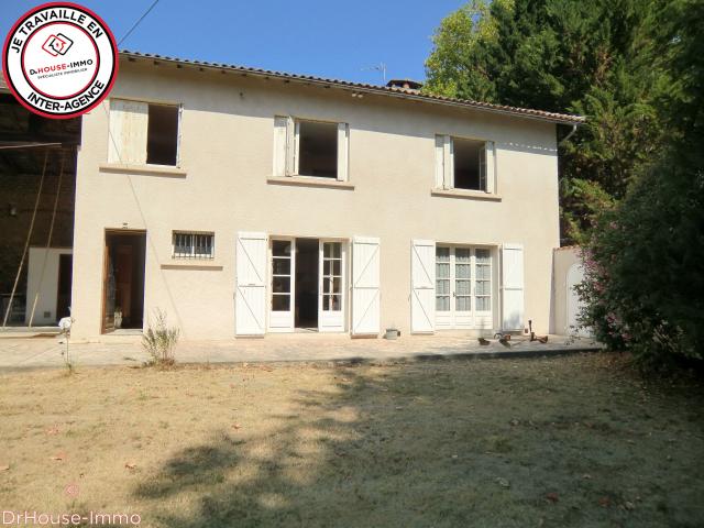 maison 180 m2 +800 m2 de dependances sue 2 hectares 400
