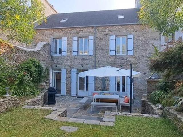 Maison 8 pièces 180 m²